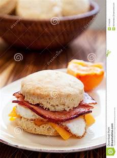 Sandwich Biscuit Production
